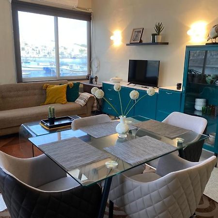 Апартаменты A Sea View Maisonette Right On The Waters Edge. Сент-Полс-Бей Экстерьер фото